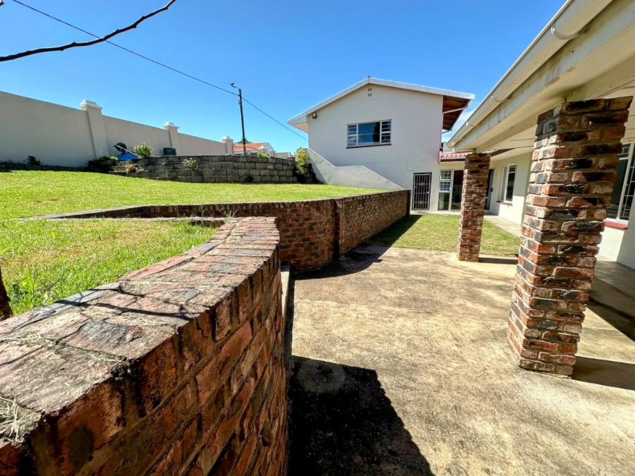 4 Bedroom Property for Sale in Gonubie Eastern Cape